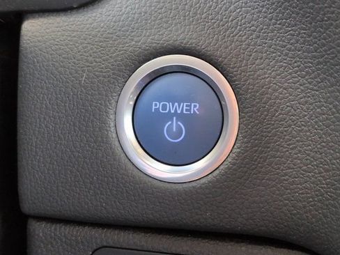 Used 2024 Toyota Tundra Limited AWD/4WD image 27