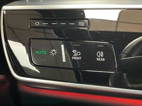 Used 2021 Audi S8 L image 42