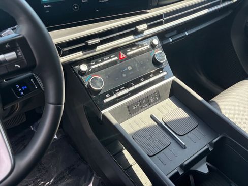 Used 2025 Hyundai Santa Fe SEL image 45