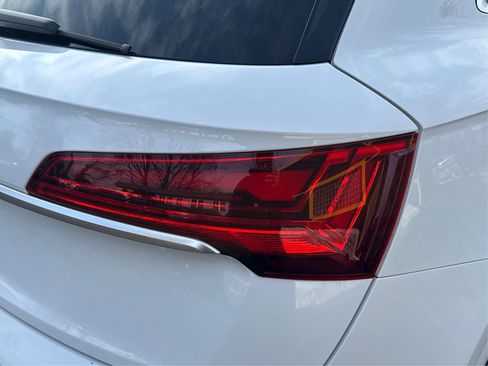 Used 2022 Audi SQ5 Premium Plus w/ Premium Plus Package image 27