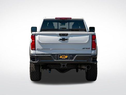 New 2026 Chevrolet Silverado 2500 ZR2 AWD/4WD image 4