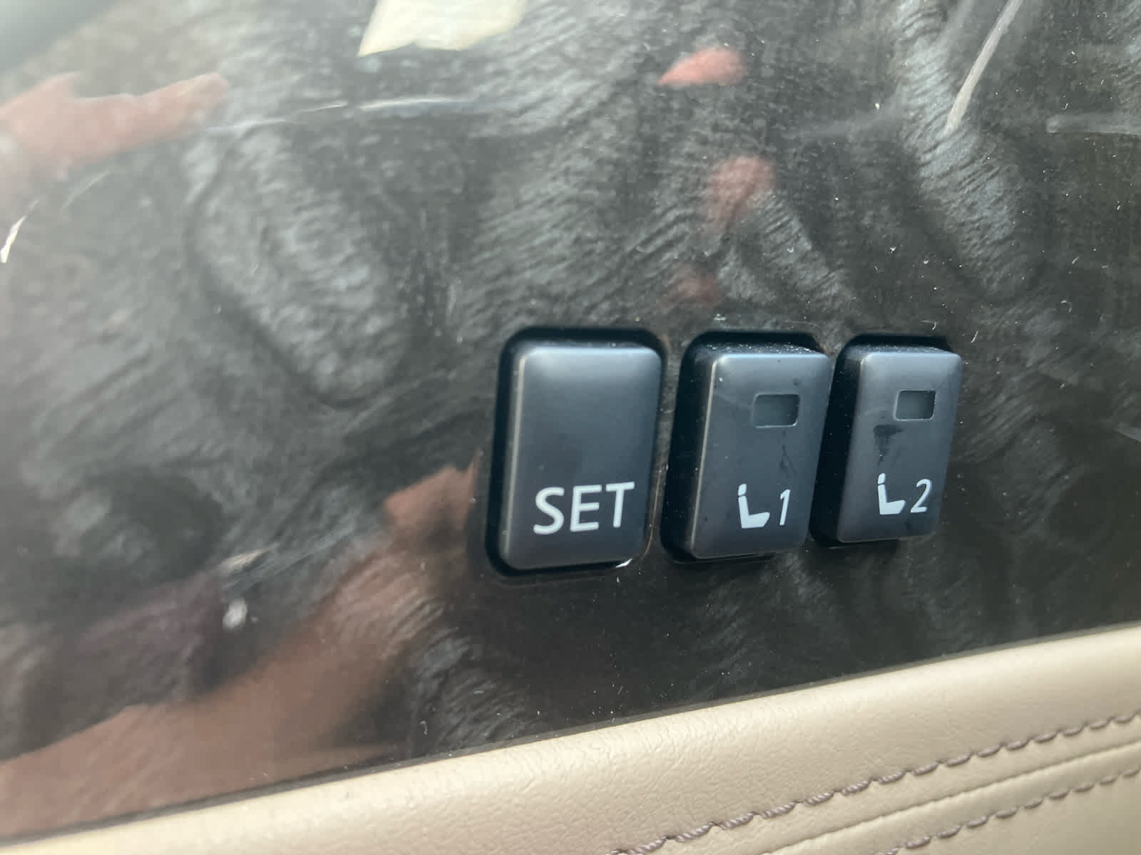 Used 2024 Nissan Armada Platinum w/ Captain's Chairs Package AWD/4WD image 12