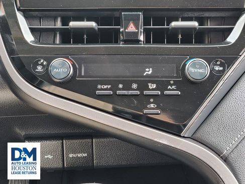 Used 2023 Toyota Camry SE image 26