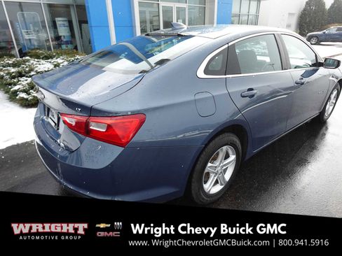 Used 2024 Chevrolet Malibu LT image 3