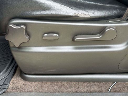 Used 2010 Chevrolet Tahoe LS RWD image 12