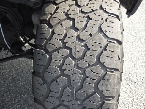 Used 2023 Ford F150 Tremor w/ Equipment Group 402A High image 18