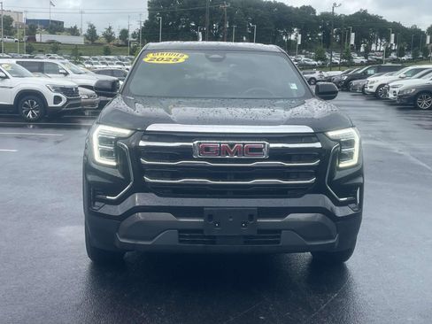 Used 2025 GMC Terrain Elevation AWD/4WD image 2