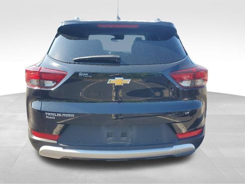 Used 2022 Chevrolet TrailBlazer LT w/ Convenience Package AWD/4WD image 4