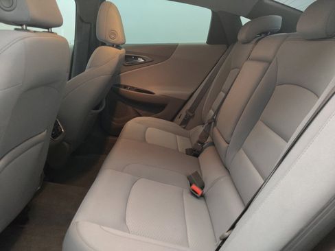 Used 2016 Chevrolet Malibu LT image 18