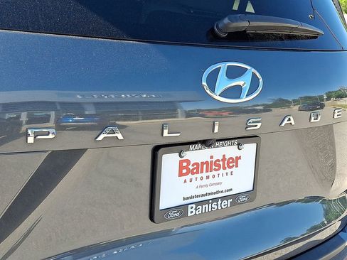 Used 2023 Hyundai Palisade SEL AWD/4WD image 32