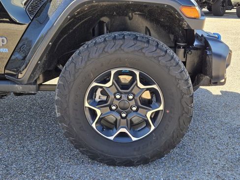 Used 2022 Jeep Wrangler Unlimited Rubicon 4xe w/ Cold Weather Group image 4