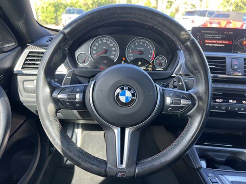 Used 2018 BMW M4 Coupe RWD image 18