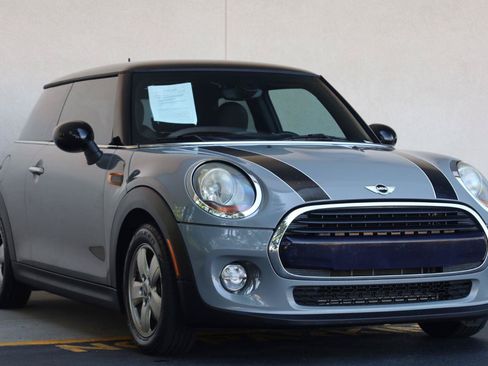 Used 2016 MINI Cooper 2-Door Hardtop FWD image 6