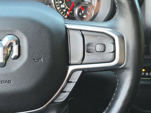 Used 2019 RAM 1500 Big Horn RWD image 24