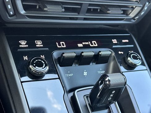 Certified 2021 Porsche 911 Carrera 4S AWD/4WD image 19
