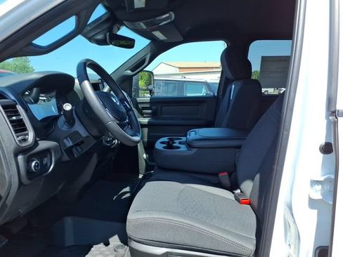 New 2026 RAM 2500 Tradesman AWD/4WD image 6