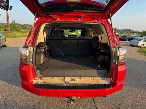Certified 2020 Toyota 4Runner SR5 Premium AWD/4WD image 32