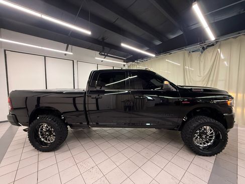 Used 2022 RAM 2500 Big Horn w/ Night Edition image 3