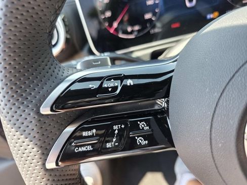 Used 2026 Mercedes-Benz CLE 450 4MATIC Cabriolet image 16