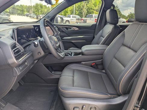 Used 2026 Chevrolet Traverse High Country w/ LPO, Floor Liner Package AWD/4WD image 20
