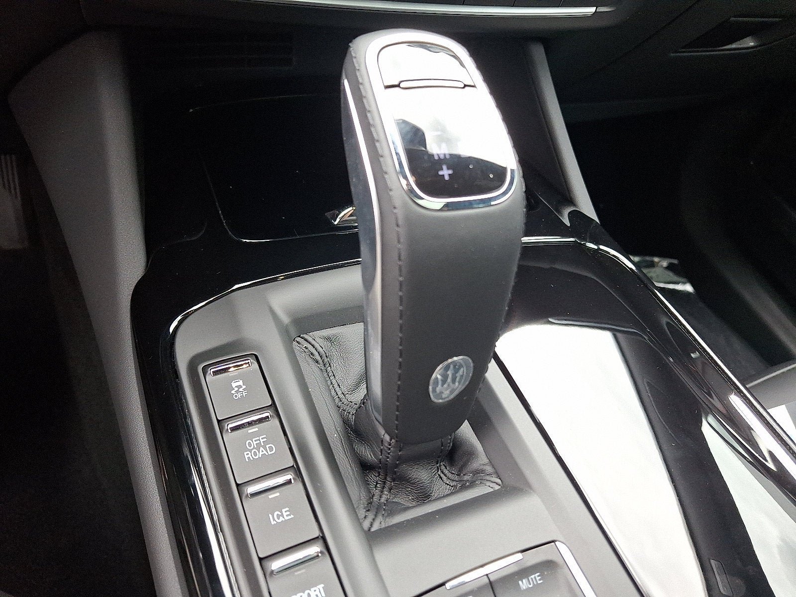 Used 2024 Maserati Levante GT Ultima AWD/4WD image 11