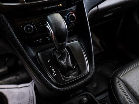 Used 2023 Ford Transit Connect XL image 24