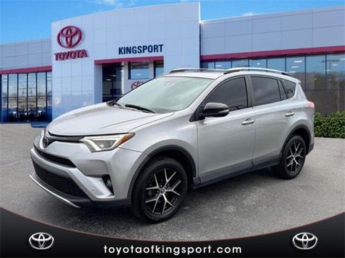 Used 2016 Toyota RAV4 SE image 1