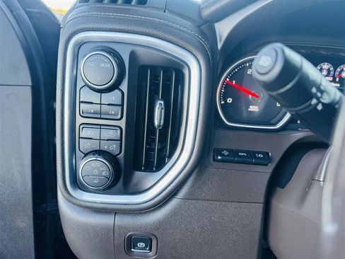 Used 2020 Chevrolet Silverado 2500 LTZ w/ LTZ Texas Edition image 42