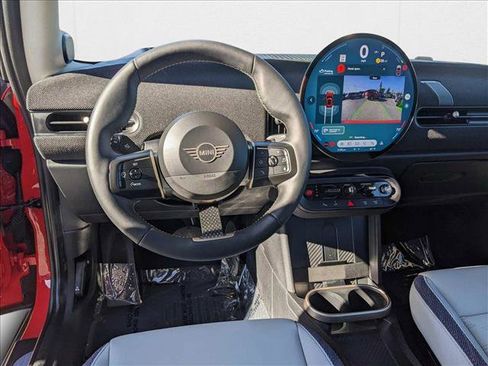 Used 2025 MINI Cooper 2-Door Hardtop image 14