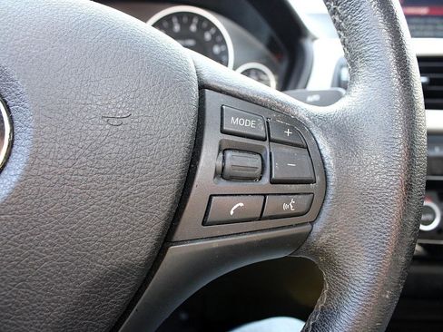 Used 2018 BMW 320i xDrive Sedan image 10