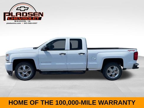 Used 2017 Chevrolet Silverado 1500 Custom w/ Custom Convenience Package AWD/4WD image 2