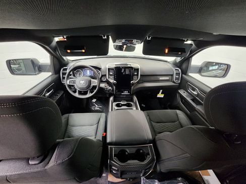 New 2026 RAM 1500 4x4 Crew Cab image 18