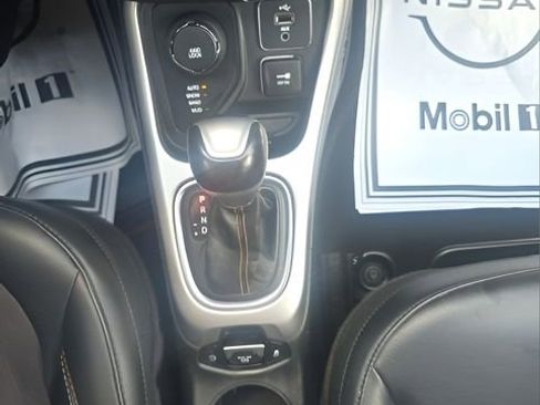 Used 2018 Jeep Compass Latitude w/ Popular Equipment Group image 18