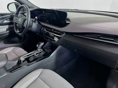 Used 2024 Buick Envista Avenir image 27