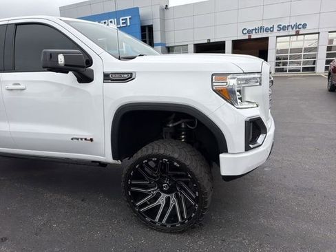 Used 2021 GMC Sierra 1500 AT4 w/ AT4 Premium Package AWD/4WD image 2