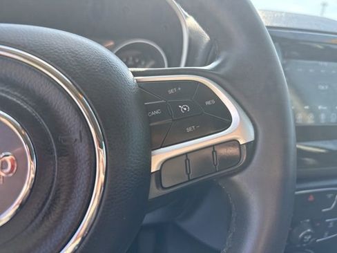 Used 2021 Jeep Compass Latitude FWD image 18