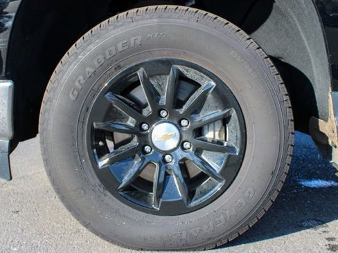 Used 2021 Chevrolet Silverado 1500 LTZ image 9