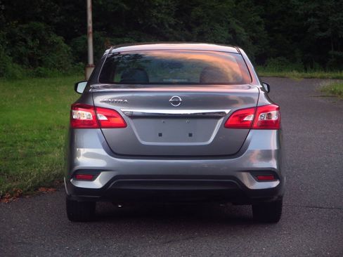 Used 2016 Nissan Sentra S FWD image 28