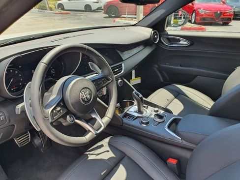 New 2024 Alfa Romeo Giulia Sprint image 11