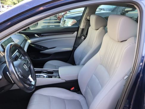 Used 2018 Honda Accord EX-L image 11