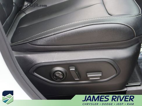 Used 2024 Jeep Grand Cherokee Limited 4xe AWD/4WD image 10