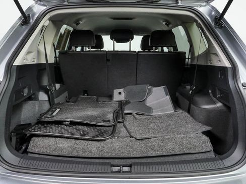 Certified 2023 Volkswagen Tiguan SE FWD image 27