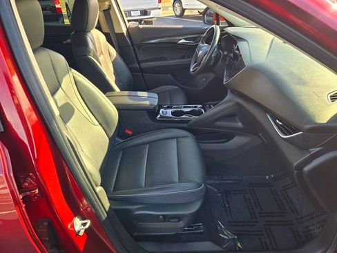 Used 2023 Buick Envision Essence image 6