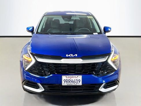 Certified 2025 Kia Sportage EX image 2