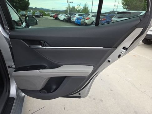 Used 2018 Toyota Camry XLE w/ Audio Package FWD image 24
