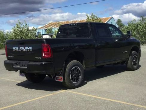 New 2025 RAM 2500 Laramie w/ Towing Technology Group image 8