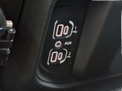 Used 2025 RAM 1500 Classic Warlock AWD/4WD image 17