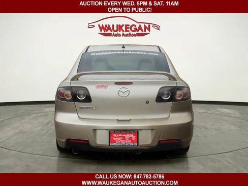 Used 2007 MAZDA MAZDA3 i Touring FWD image 4