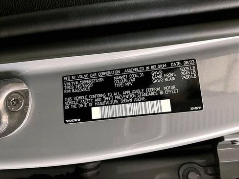 Used 2024 Volvo XC40 B5 Ultimate w/ Climate Package AWD/4WD image 32