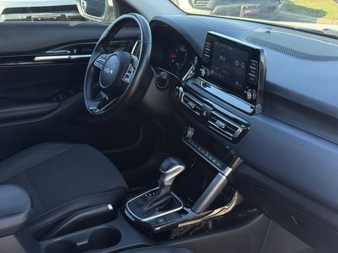 Used 2023 Kia Seltos S image 24
